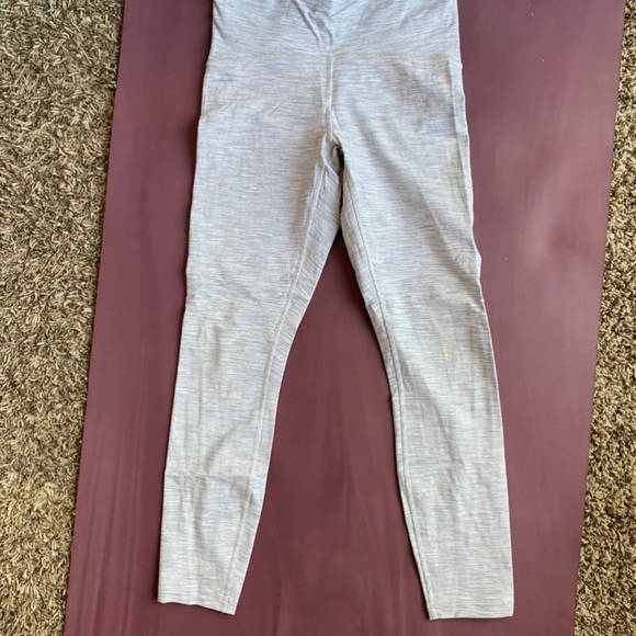 Lululemon - Picture 3 of 7